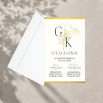 Altın Tonlu Monogramlı Düğün Davetiyesi